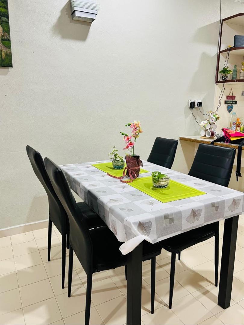 Batu Feringgi Homestay Екстер'єр фото